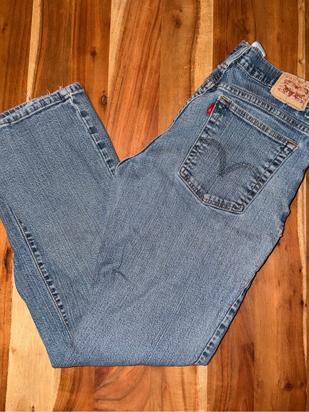 Levi's 550 Relaxed BootCut Blue Denim Jeans size 14M. #526